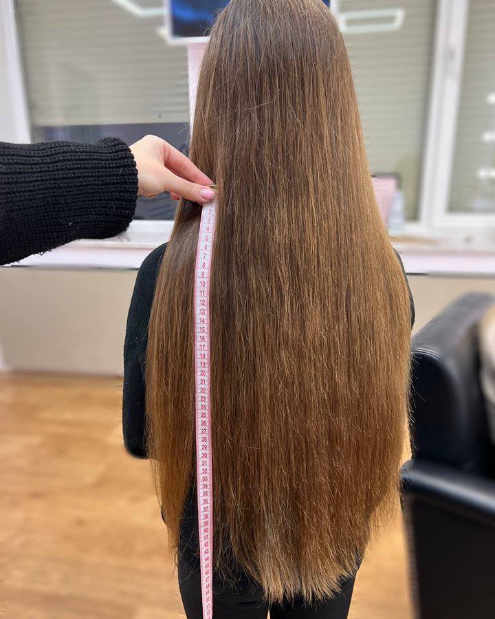 Вимірювання довжини волосся перед викупом HairPrice